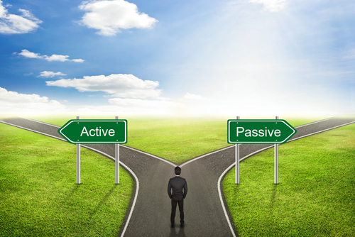 active vs passive investing